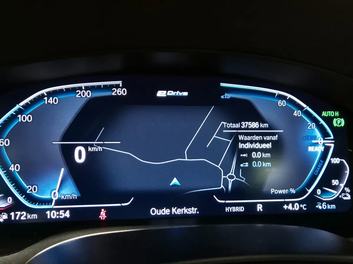 530e Business Edition Plus M-Sport - Panoramadak - Leder - LED - Stoel en Stuurverw - Incl BTW