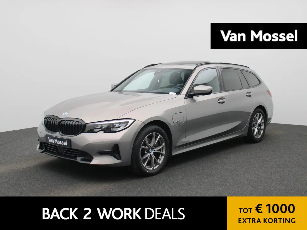 320e Business Edition Plus | Automaat | LMV | Navigatie | Schuifdak | Stoel verwarming | Virtual cockpit | Half leder | Parkeer sensoren | Elec. achterklep | Virtual cockpit | Camera | Clima