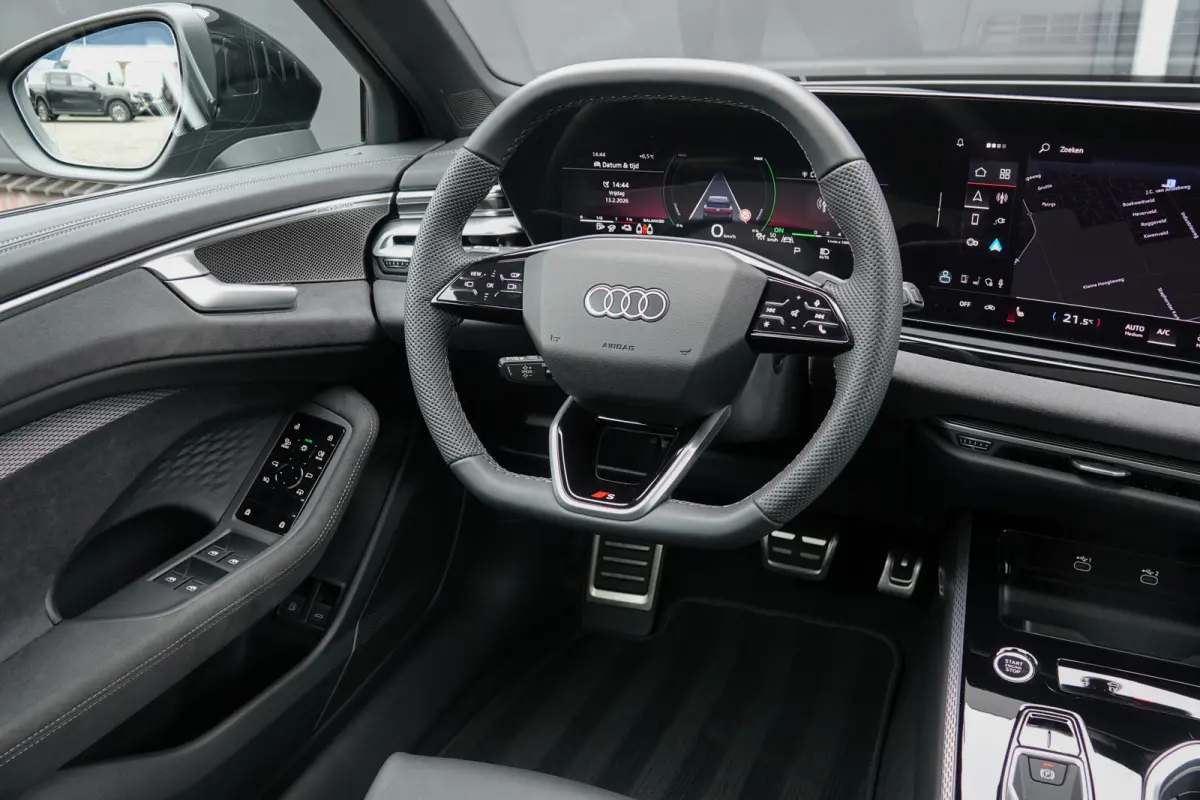Edition One | e-hybrid 299Pk | MMI Bijrijdersdisplay | B&O Premium | Panoramadak | Head-Up Display | 360° Camera | 21'' | Quattro | Plug-in Hybrid