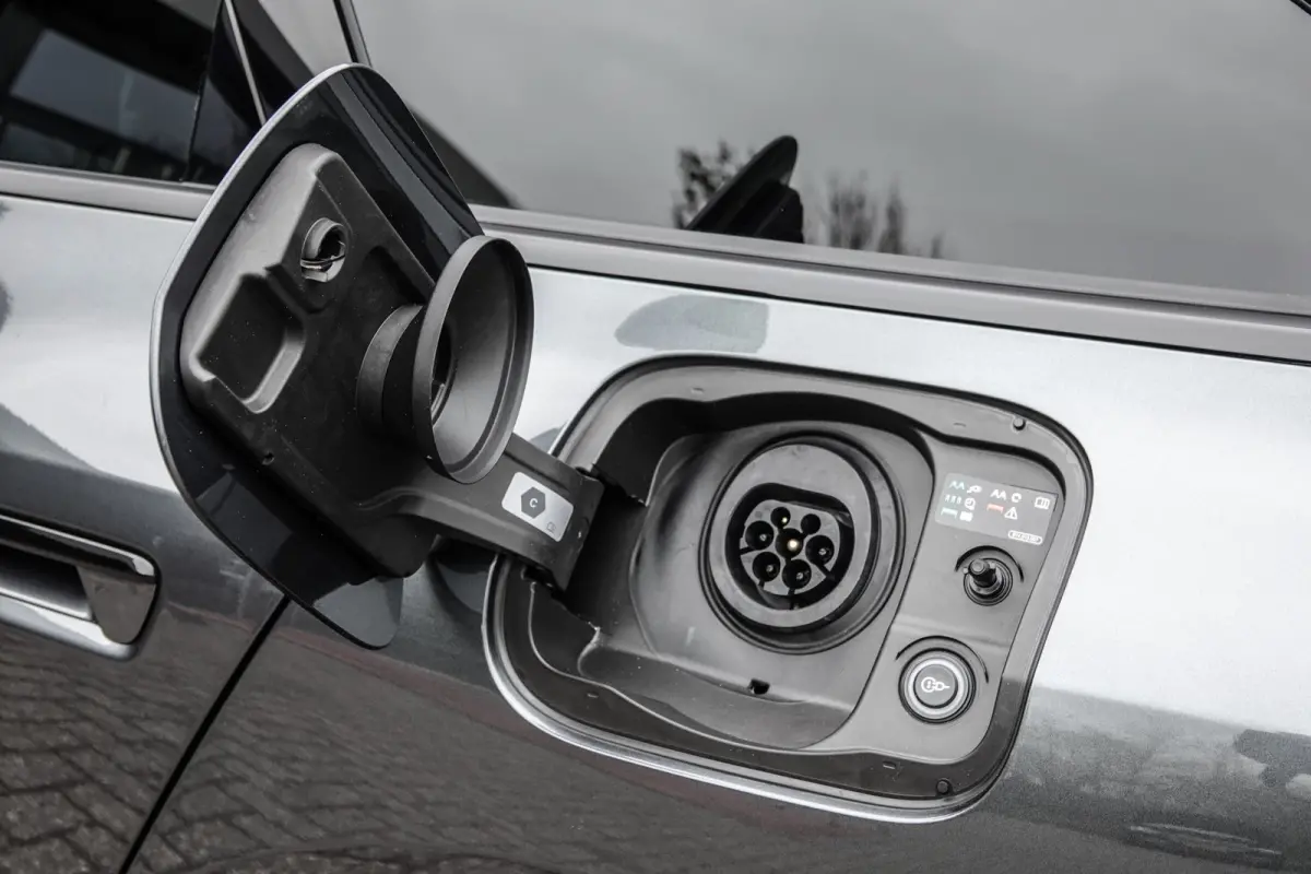 Edition One | e-hybrid 299Pk | MMI Bijrijdersdisplay | B&O Premium | Panoramadak | Head-Up Display | 360° Camera | 21'' | Quattro | Plug-in Hybrid