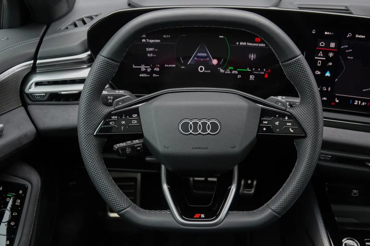 Edition One | e-hybrid 299Pk | MMI Bijrijdersdisplay | B&O Premium | Panoramadak | Head-Up Display | 360° Camera | 21'' | Quattro | Plug-in Hybrid