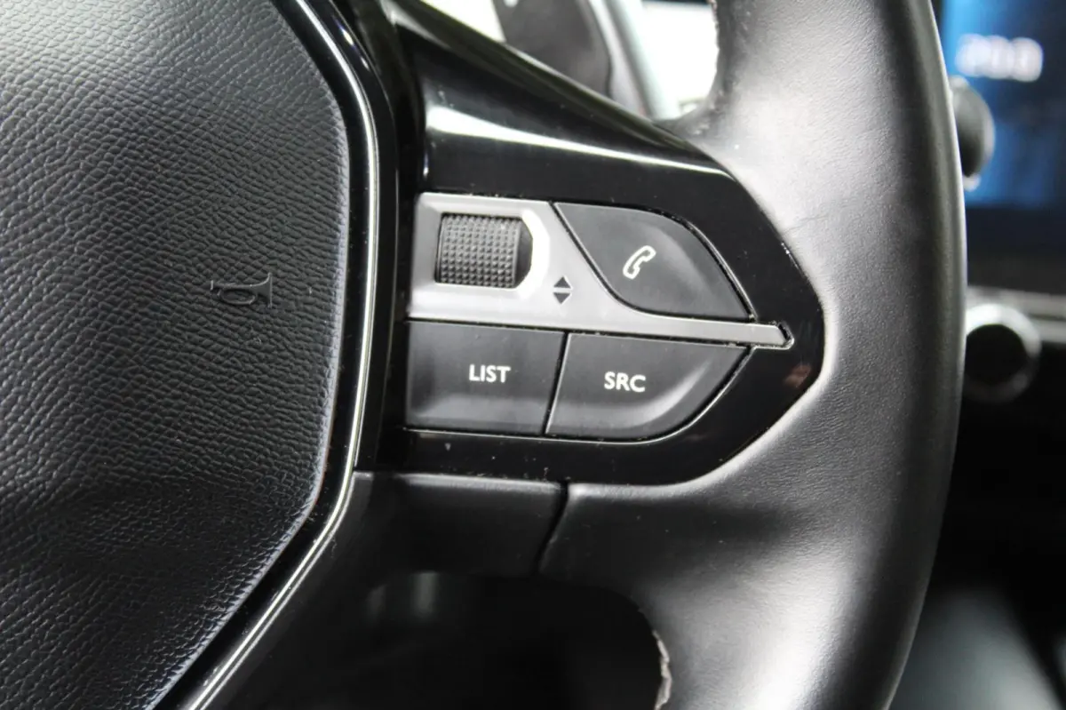 1.2 PureTech Allure Pack 131PK | Parkeercamera | Carplay | Climate Control | LMV | NAVI