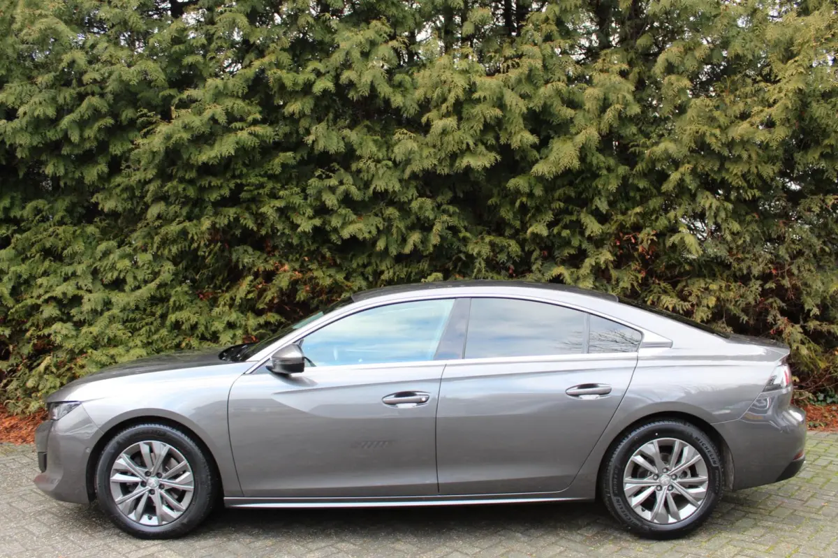 1.2 PureTech Allure Pack 131PK | Parkeercamera | Carplay | Climate Control | LMV | NAVI