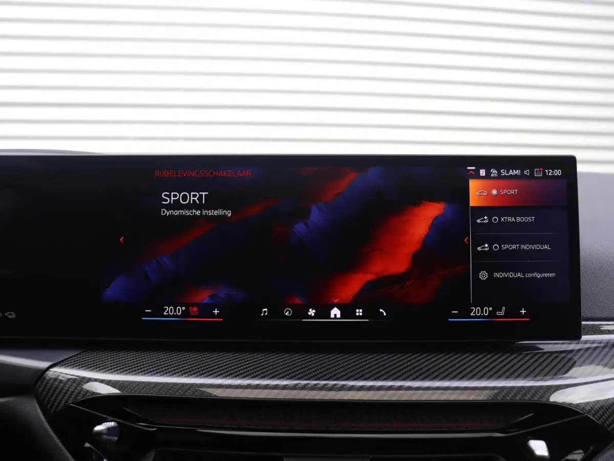 330e | M Sportpakket Pro | Panodak | Head-Up | Trekhaak | Driving Assistant Prof. | Parking Assitant Plus | Harman Kardon | Comfort Access | Elektr. Stoelen | SOH 100% | 19'' LMV