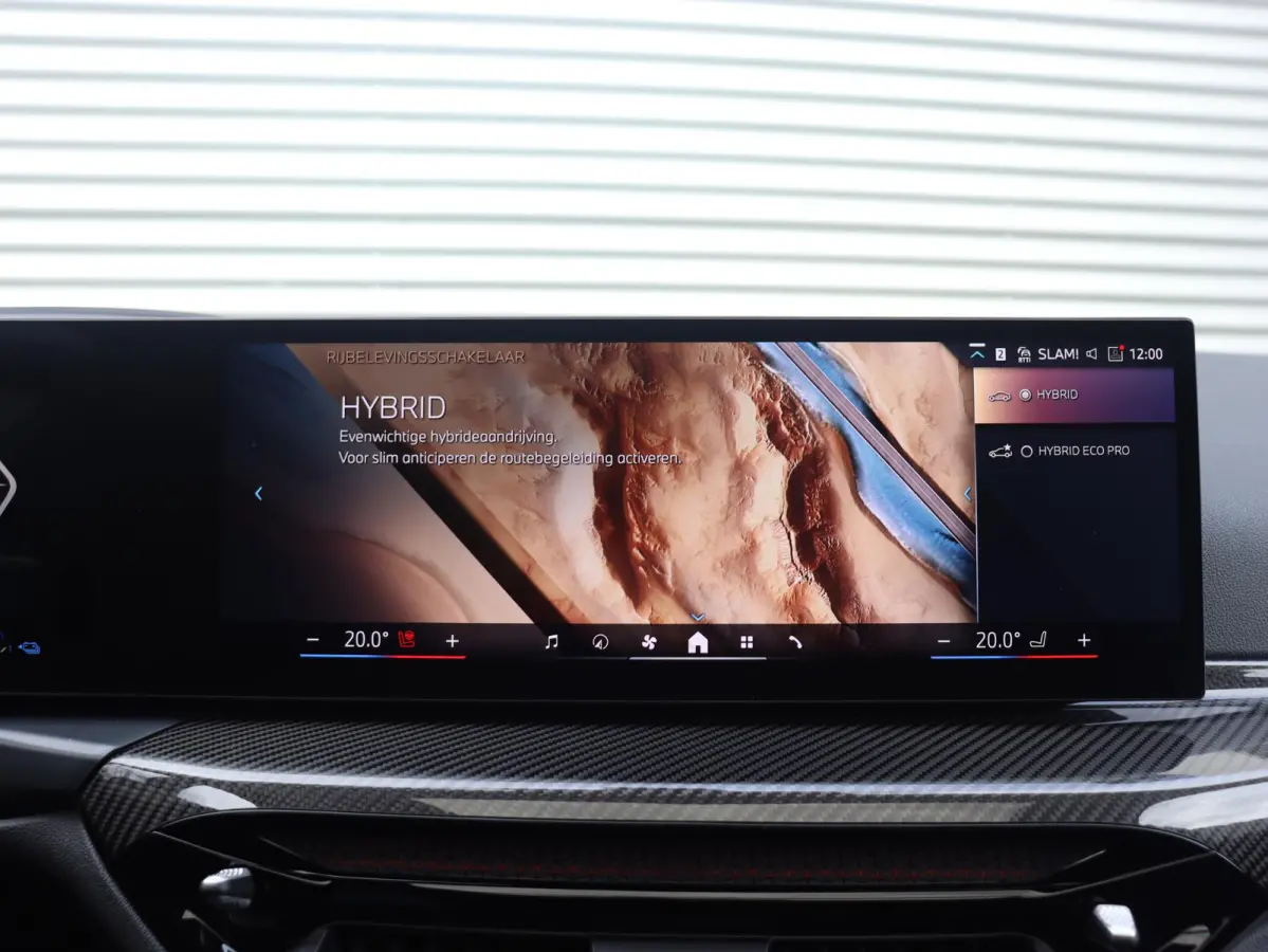 330e | M Sportpakket Pro | Panodak | Head-Up | Trekhaak | Driving Assistant Prof. | Parking Assitant Plus | Harman Kardon | Comfort Access | Elektr. Stoelen | SOH 100% | 19'' LMV