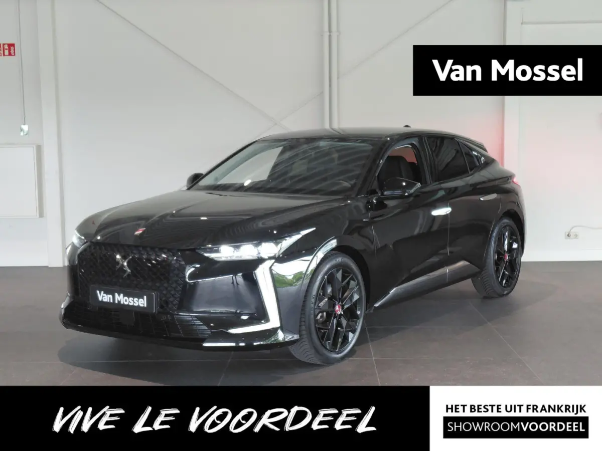 1.2 PureTech Performance Line | Camera | 18" Lichtmetalen velgen | Zwart leder | Memory seats
