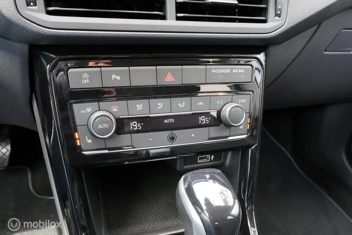 1.0 TSI DSG I LED I Camera I Trekhaak I Navigatie