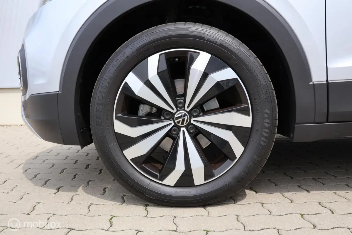 1.0 TSI DSG I LED I Camera I Trekhaak I Navigatie