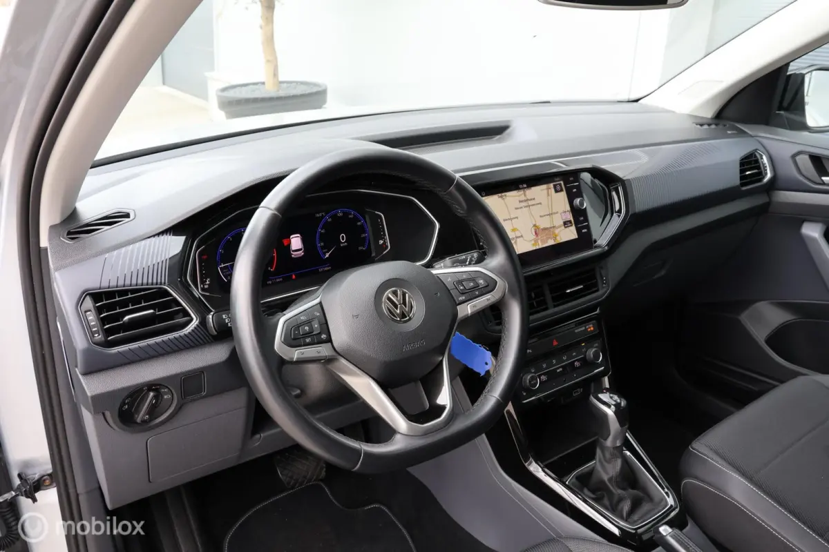 1.0 TSI DSG I LED I Camera I Trekhaak I Navigatie