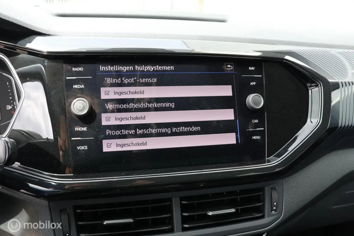 1.0 TSI DSG I LED I Camera I Trekhaak I Navigatie