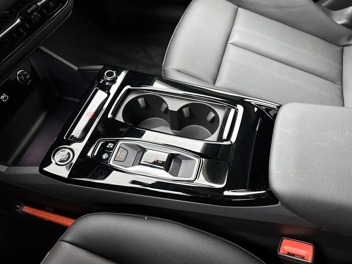 Advanced edition 83 kWh 286 PK | Navigatie | 360 Camera | Audi drive select | Adaptive cruise control | Warmtepomp | Elektrische achterklep | Comfortsleutel | Audi virtual cockpit plus |  Pa