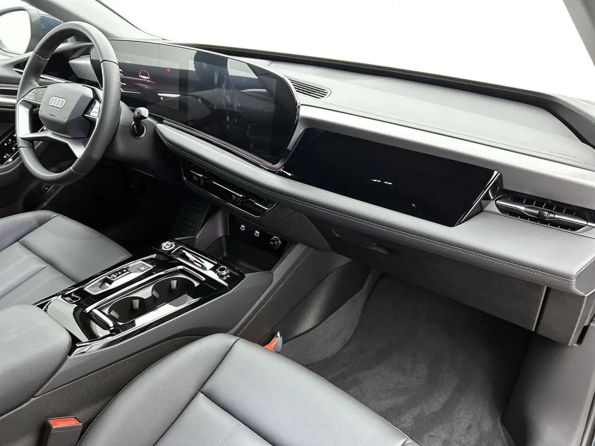 Advanced edition 83 kWh 286 PK | Navigatie | 360 Camera | Audi drive select | Adaptive cruise control | Warmtepomp | Elektrische achterklep | Comfortsleutel | Audi virtual cockpit plus |  Pa