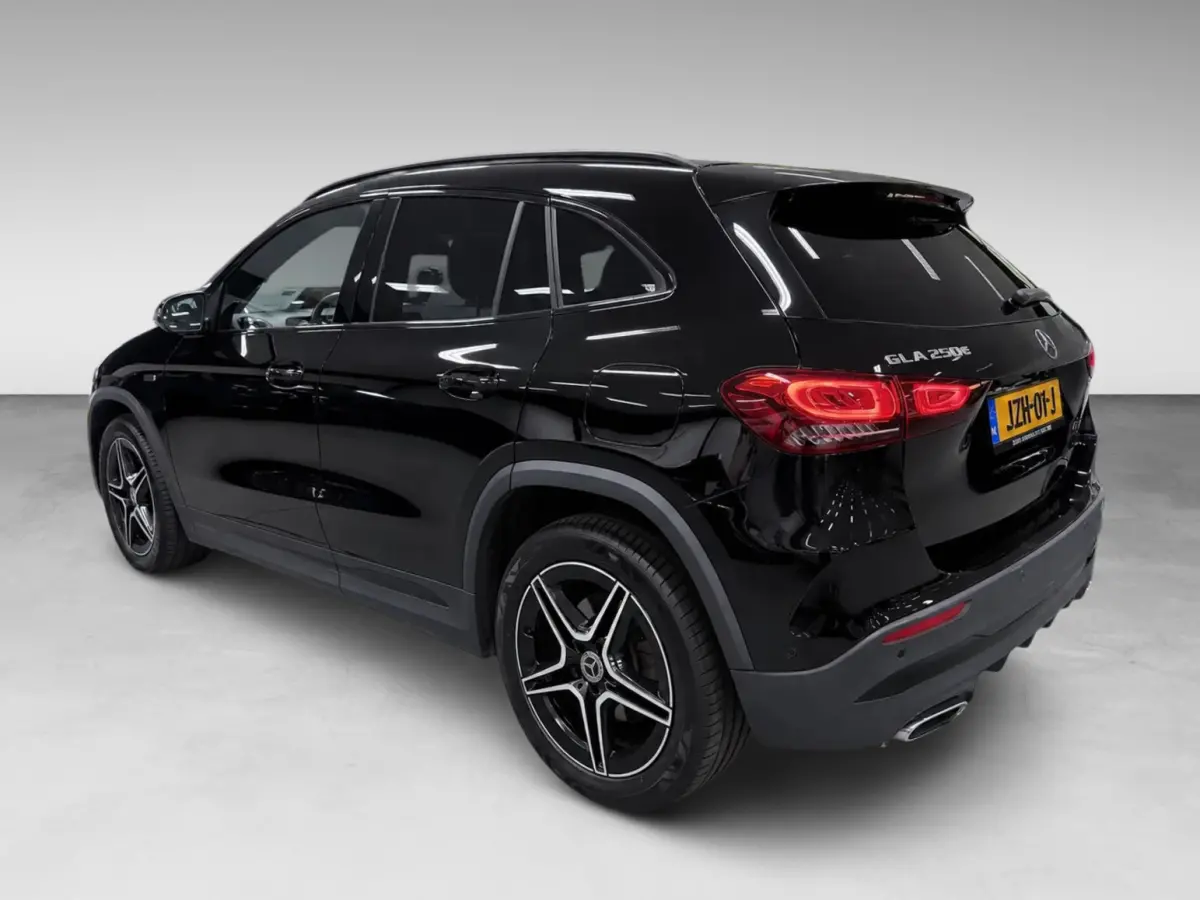 250 e AMG Limited SOH-TEST/PANO/SFEERVERL/NAVI/DAB/LED/V-COCKPIT/CARPLAY///