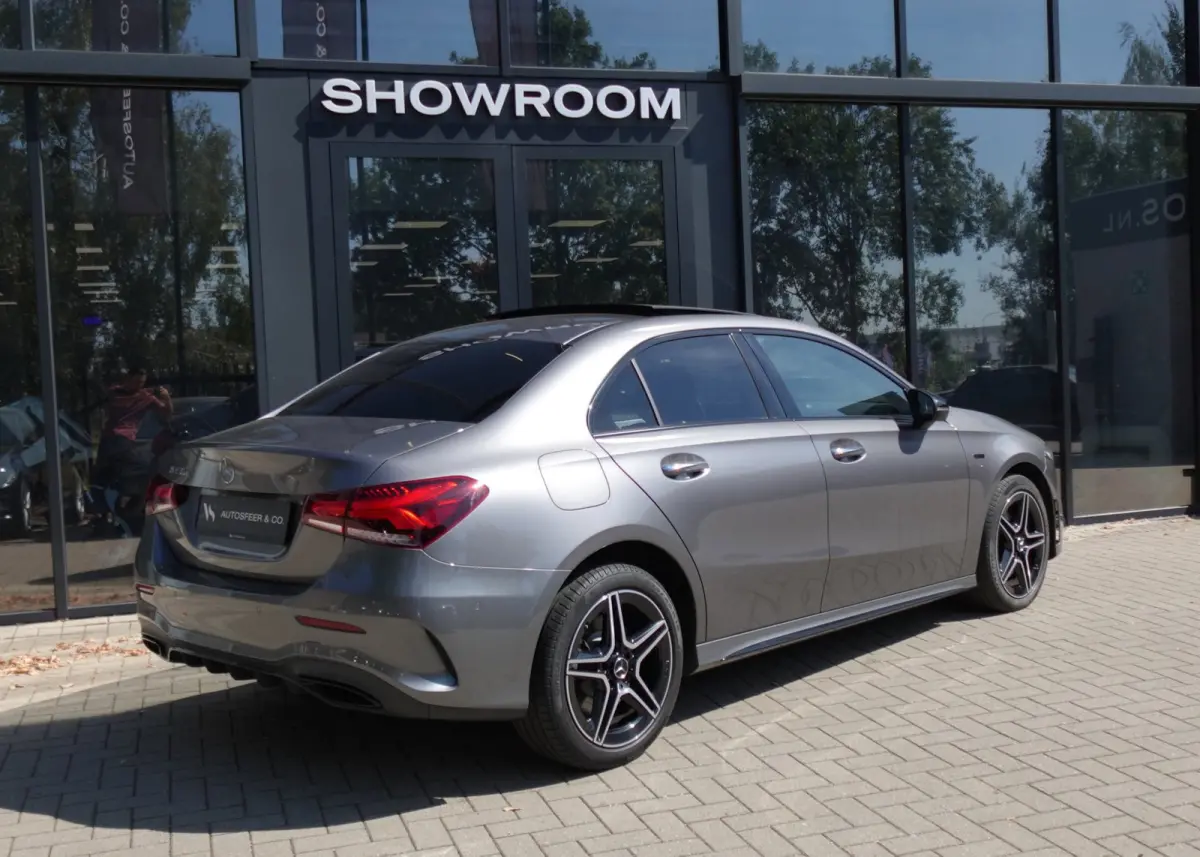 250 e Business Solution AMG PANO HUD CAM