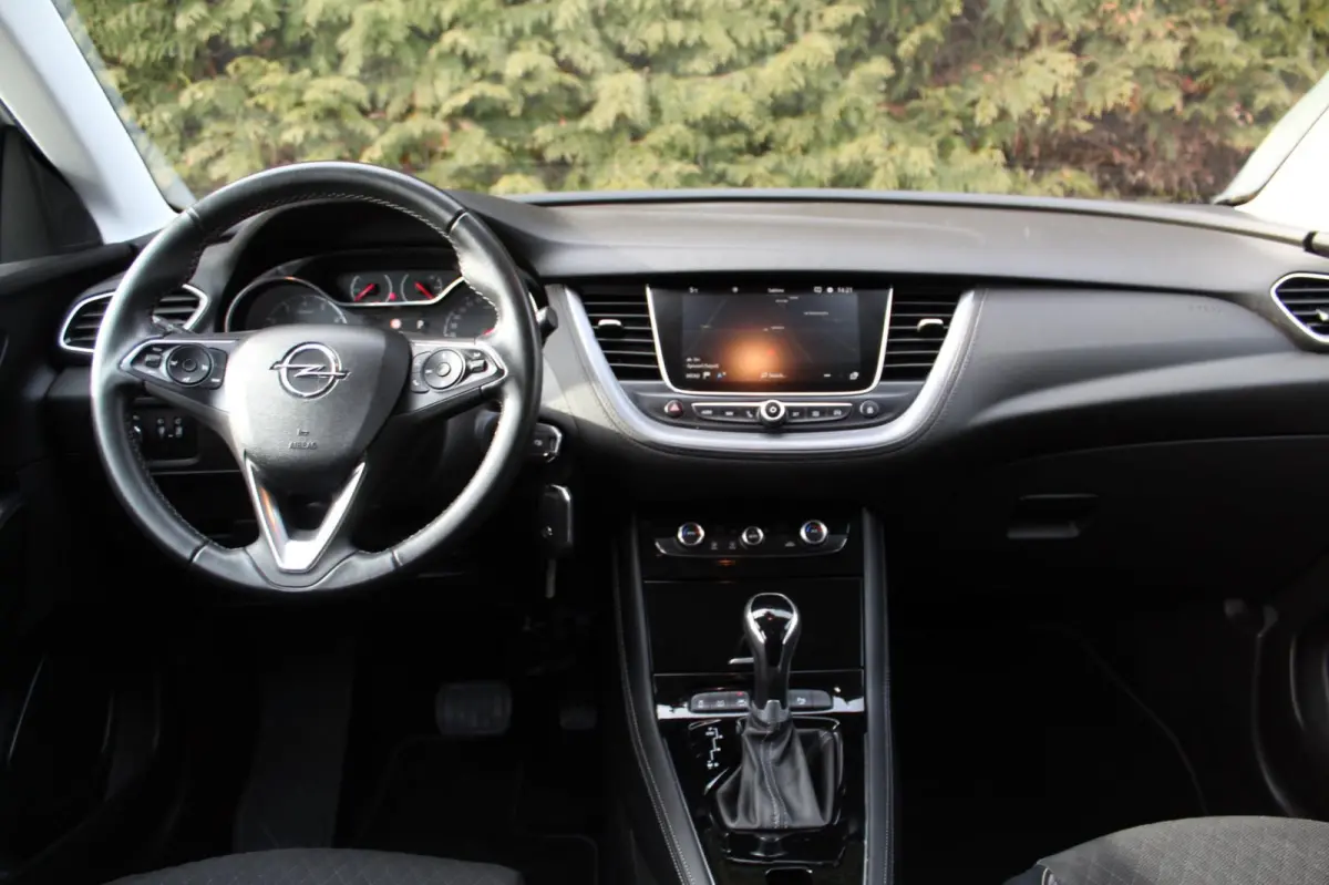 1.2 Turbo Elegance 130PK Automaat | Parkeercamera | Apple/Android Carplay | Trekhaak | Climate Control