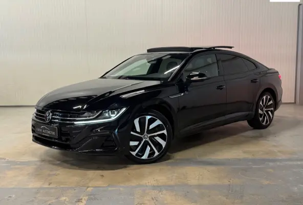 1.4 TSI eHybrid R-Line | PANO | TREKHAAK | HUD | 360 CAMERA | STOELMASSAGE