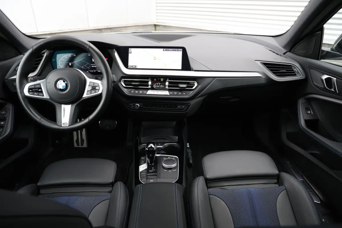 218i M-Sport Pro NAP|Pano|ACC|Cam|Keyless