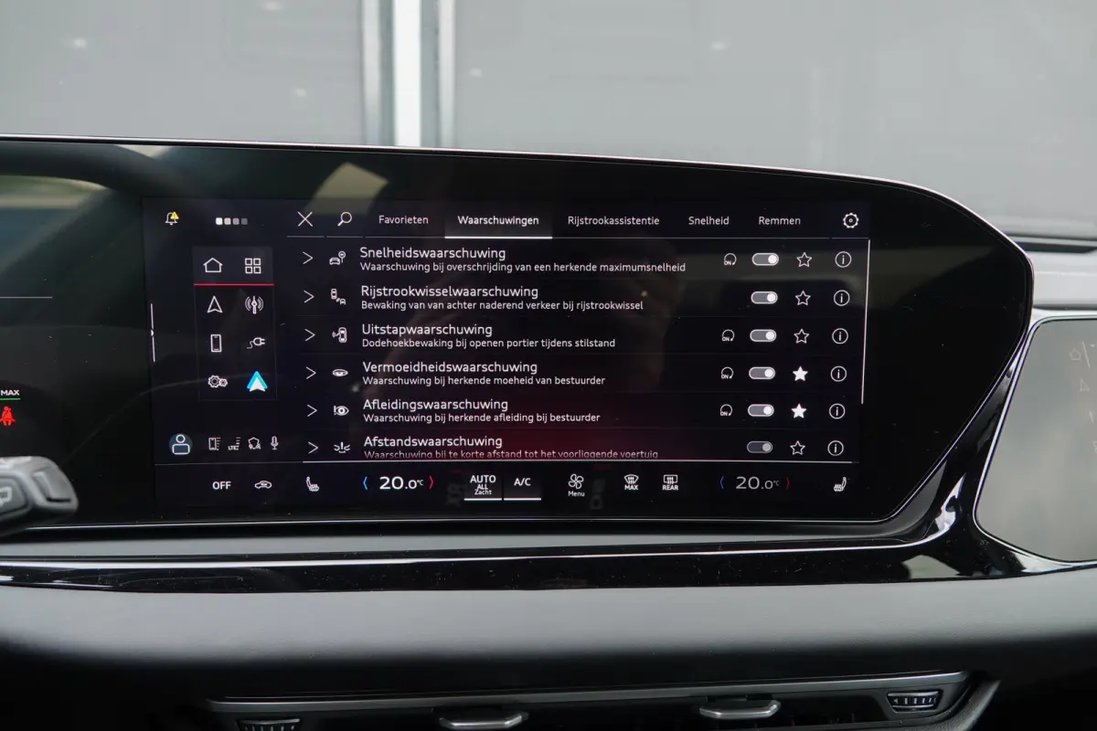 Edition One | e-hybrid 299Pk | Quattro | Plug-in Hybrid | MMI Bijrijdersdisplay | 360° Camera | AWD-Besturing | Madeira Brown | 21''