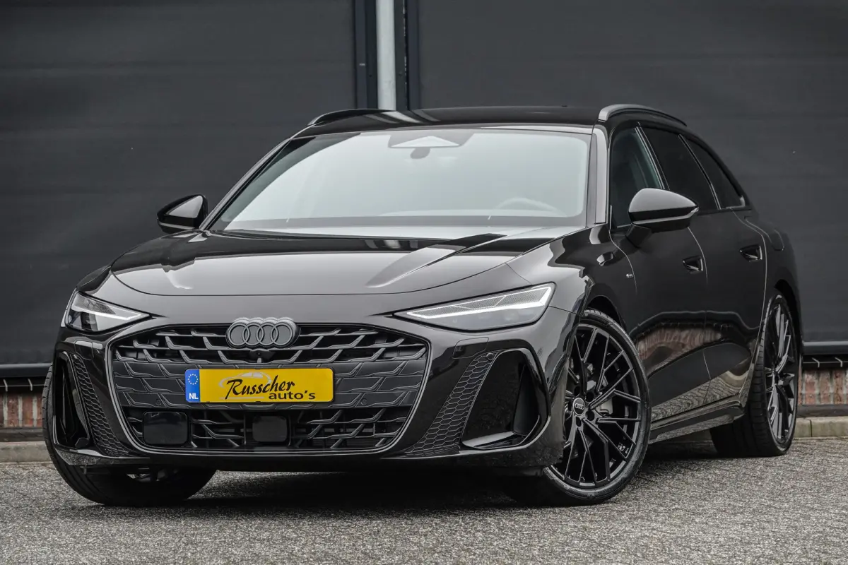 Edition One | e-hybrid 299Pk | Quattro | Plug-in Hybrid | MMI Bijrijdersdisplay | 360° Camera | AWD-Besturing | Madeira Brown | 21''