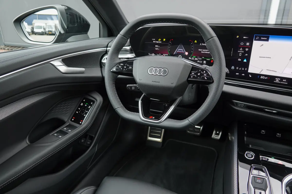 Edition One | e-hybrid 299Pk | Quattro | Plug-in Hybrid | MMI Bijrijdersdisplay | 360° Camera | AWD-Besturing | Madeira Brown | 21''