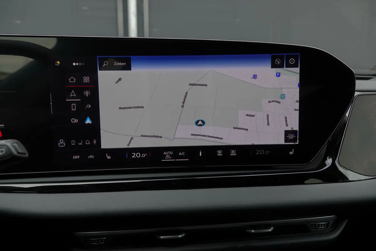 Edition One | e-hybrid 299Pk | Quattro | Plug-in Hybrid | MMI Bijrijdersdisplay | 360° Camera | AWD-Besturing | Madeira Brown | 21''