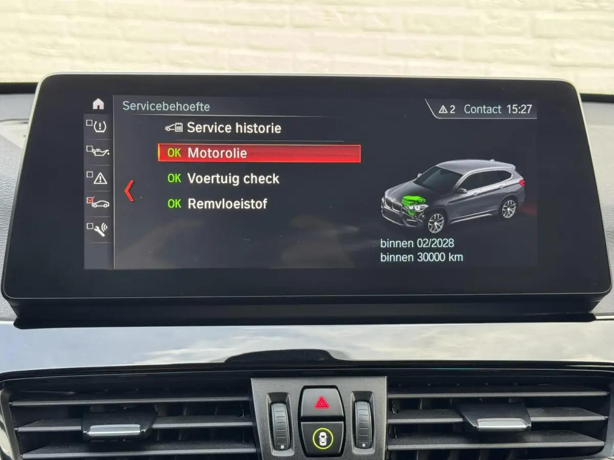 SDrive 1.8i High Executive Head Up display Climate Cruise Pano Leer Navi PDC voor en achter