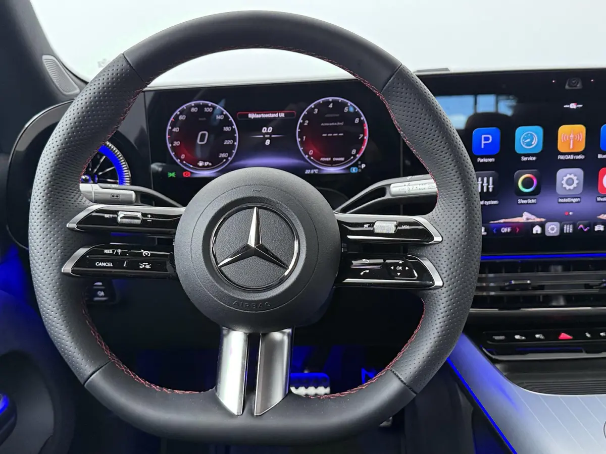 180 Business Solution AMG |  MULTIBEAM LED | Panoramadak | Trekhaak | Nightpakket | Achteruitrijcamera |