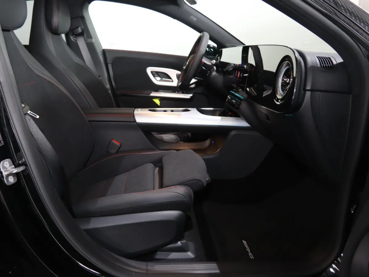 250+ Launch Edition 85.5 kWh | Night | Panoramadak | Stoelverwarming | DISTRONIC | Achteruitrijcamera | Dodehoekassistent |