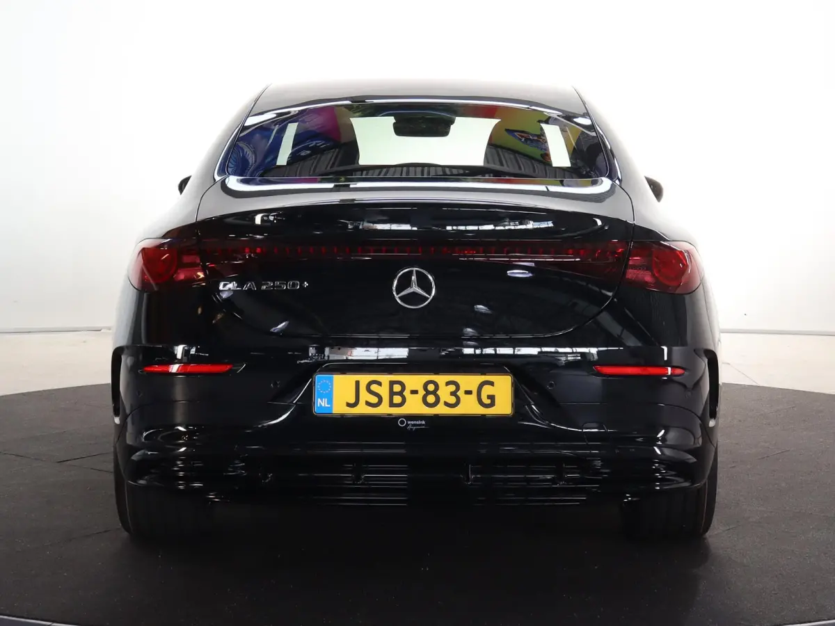 250+ Launch Edition 85.5 kWh | Night | Panoramadak | Stoelverwarming | DISTRONIC | Achteruitrijcamera | Dodehoekassistent |