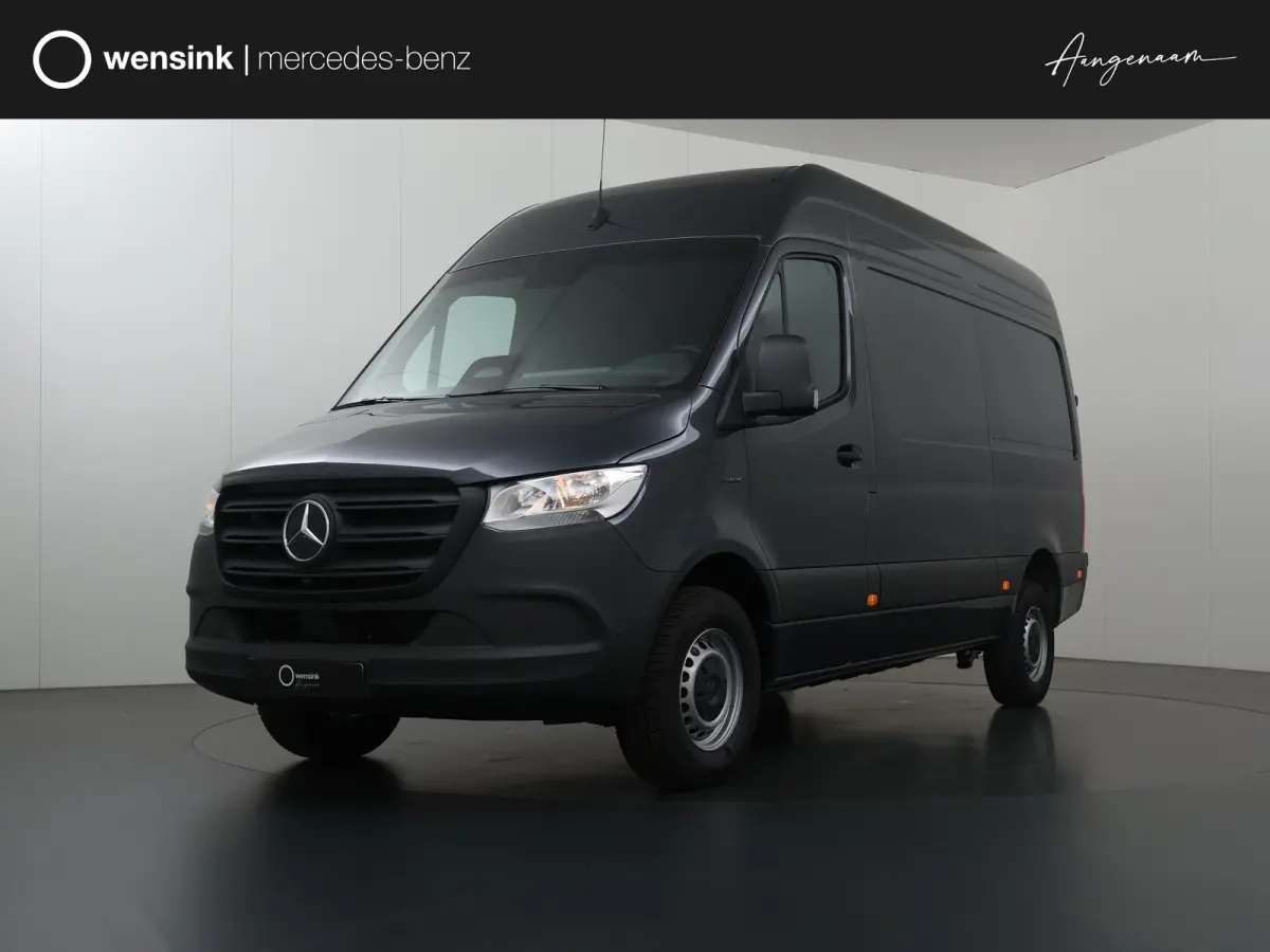 414 GB L2 H2 PRO | 81 kWh | 4250 GVW | 2000 KG Trekhaak | Cruise-Controle | MBUX | Achteruitrijcamera | DC laden 115 kW |  Smartphone integratie pakket |