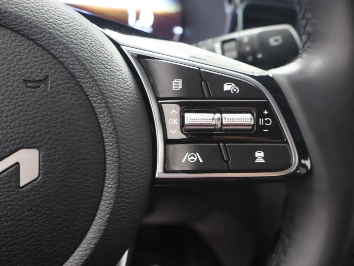 1.0 T-GDi Design Edition | Trekhaak | JBL | Stoelverwarming | Parkeersensoren | LED Koplampen | Dodehoekassistentie  | Adaptieve cruise control | Stuurwiel verwarmd |