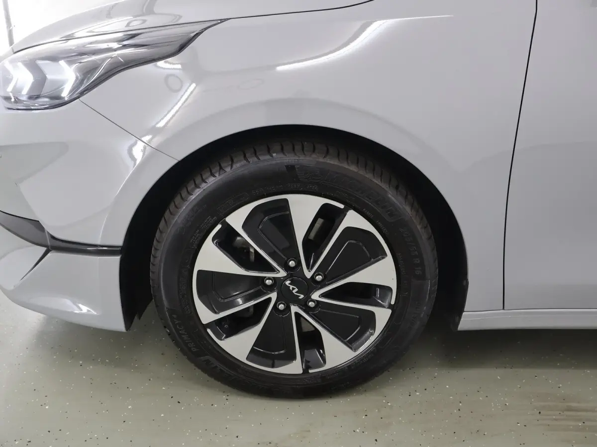 1.0 T-GDi Design Edition | Trekhaak | JBL | Stoelverwarming | Parkeersensoren | LED Koplampen | Dodehoekassistentie  | Adaptieve cruise control | Stuurwiel verwarmd |