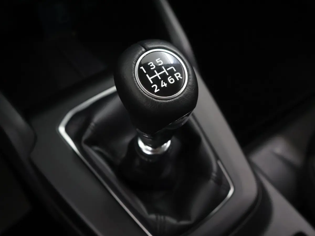 1.0 EcoBoost Hybrid Titanium | Winterpakket | Navigatie | Climate Control | Parkeersensoren | Cruise Control |