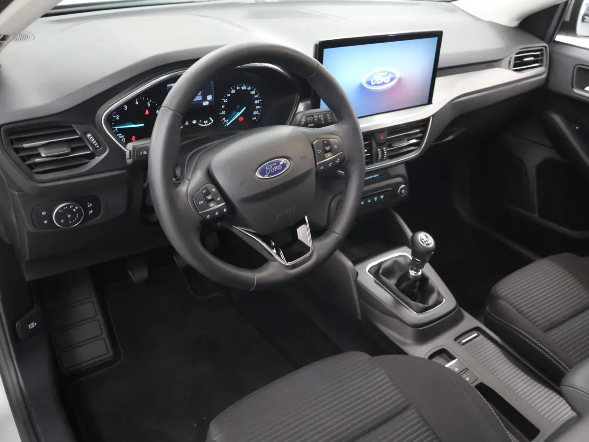 1.0 EcoBoost Hybrid Titanium | Winterpakket | Navigatie | Climate Control | Parkeersensoren | Cruise Control |