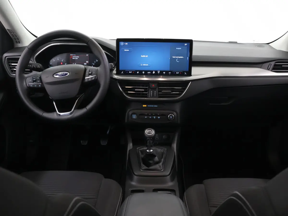 1.0 EcoBoost Hybrid Titanium | Winterpakket | Navigatie | Climate Control | Parkeersensoren | Cruise Control |