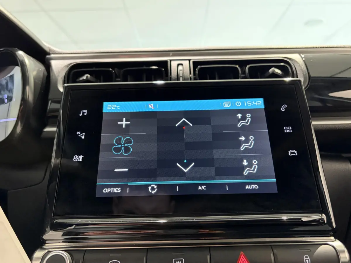 Feel - ZUINIG - AIRCO - CARPLAY