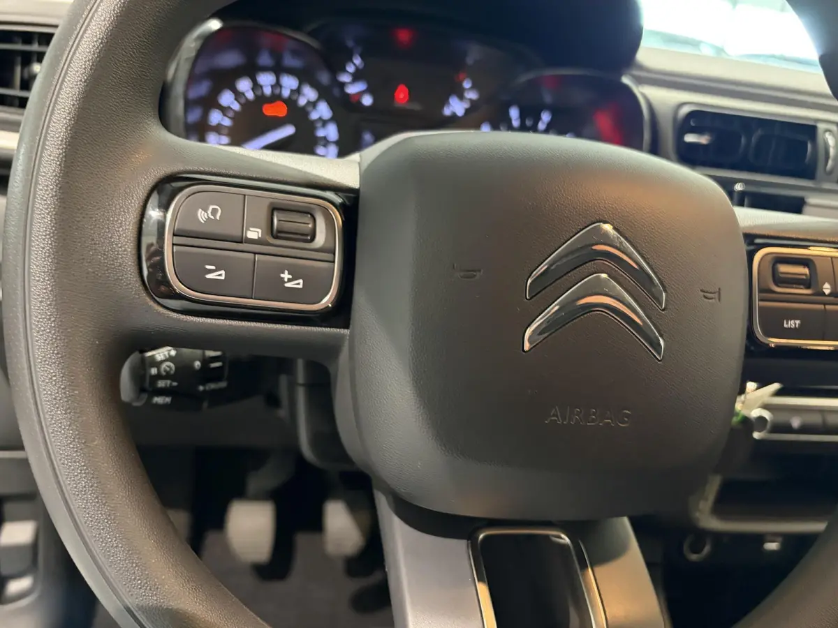 Feel - ZUINIG - AIRCO - CARPLAY