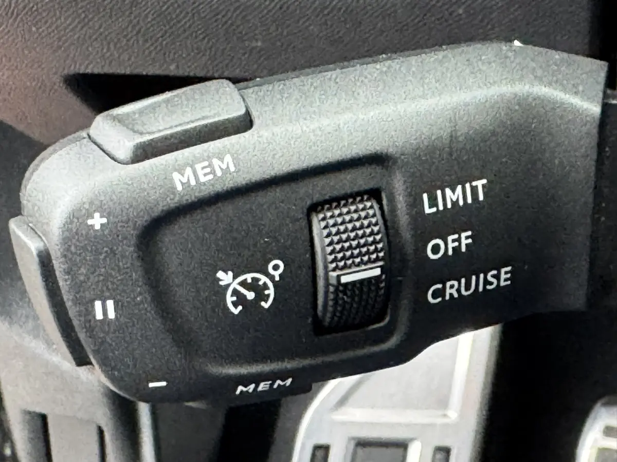 1.2 PureTech Allure Cruise Climate Camera Dodehoekdetectie Navigatie