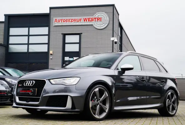 2.5 TFSI RS 3 quattro Pro Line Plus | FABRIEKSNIEUW DOOR STIPT | Panorama | Carbon Pakket | NIEUW | NAP