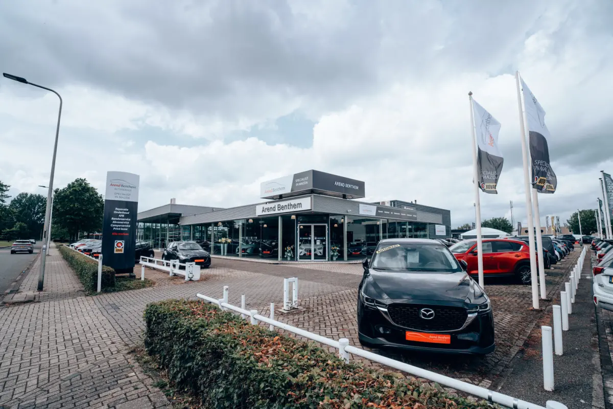 2.0 SkyActiv-G 165 Sport Selected Automaat / Trekhaak / Navi / Clima / Head-up / Cruise