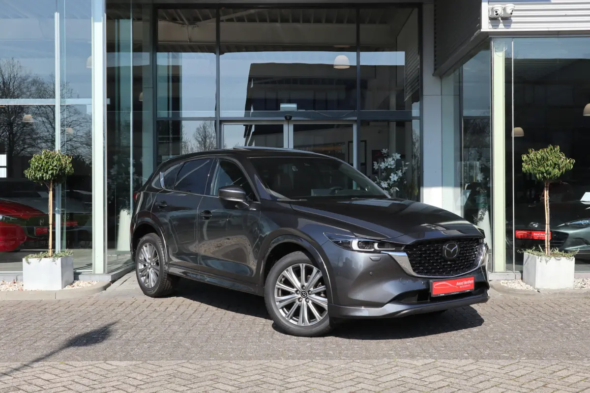 2.0 SkyActiv-G 165 Signature Automaat / Schuifdak / Trekhaak / Leer / 360 Camera