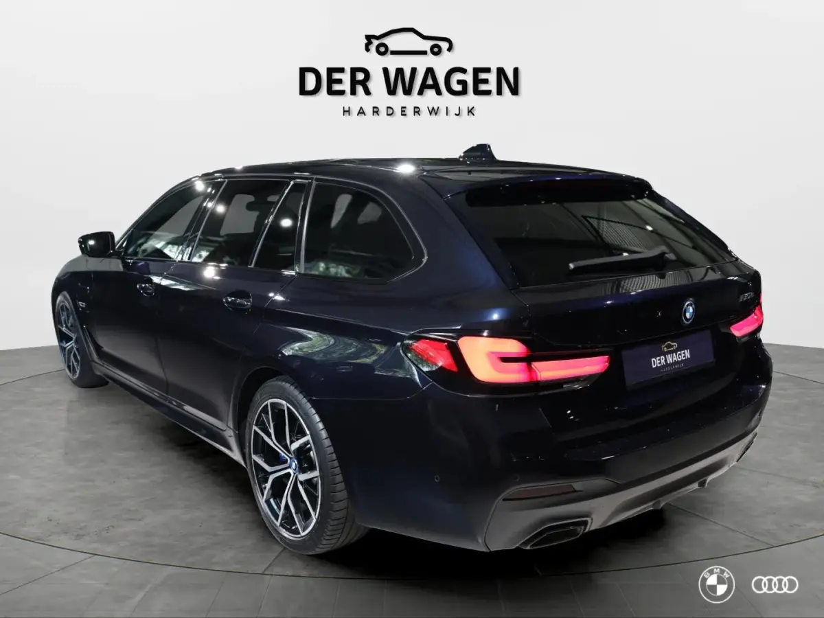 530E M SPORT / 19 “ / AD CRUISE / HIFI / TREKHAAK / M SPORT REMMEN / CARPLAY