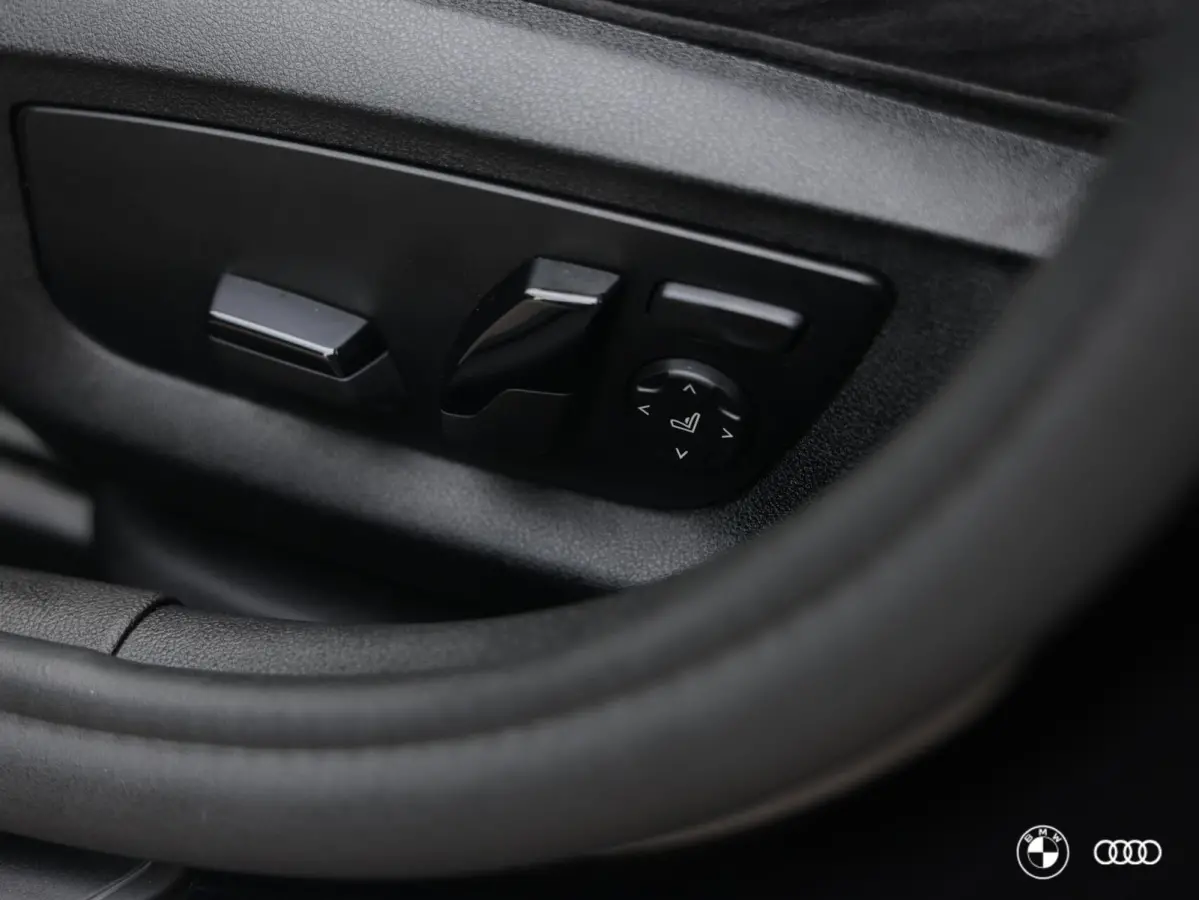 530E M SPORT / 19 “ / AD CRUISE / HIFI / TREKHAAK / M SPORT REMMEN / CARPLAY