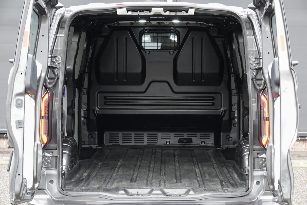 L2H1 2.0Tdci 170Pk Aut. | MS-RT | AWD | 320 | 2xSchuifdeur | Achteruitrijcamera | Trekhaak | 19''
