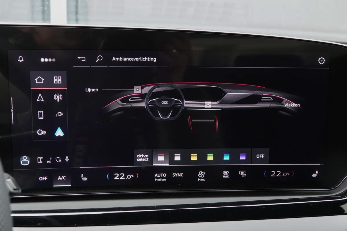 Edition One | e-hybrid 299Pk | Quattro | Plug-in Hybrid | MMI Bijrijdersdisplay | Tech Plus | 360° Camera | AWD-Besturing | Mythos Black | 21''