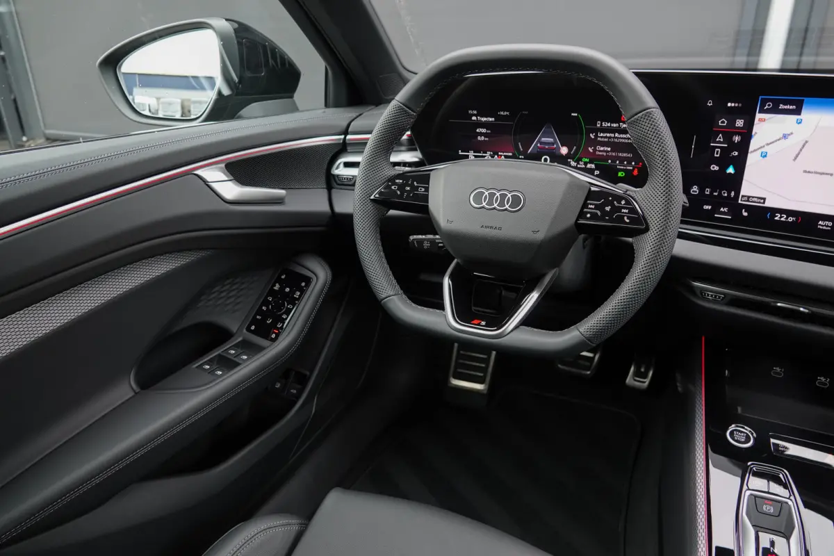 Edition One | e-hybrid 299Pk | Quattro | Plug-in Hybrid | MMI Bijrijdersdisplay | Tech Plus | 360° Camera | AWD-Besturing | Mythos Black | 21''