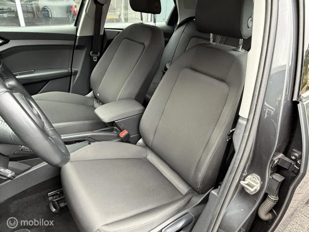 25 TFSI Pro Line|Virtueel Cockpit|Parkeersensoren Voor/Achter|Climatronic