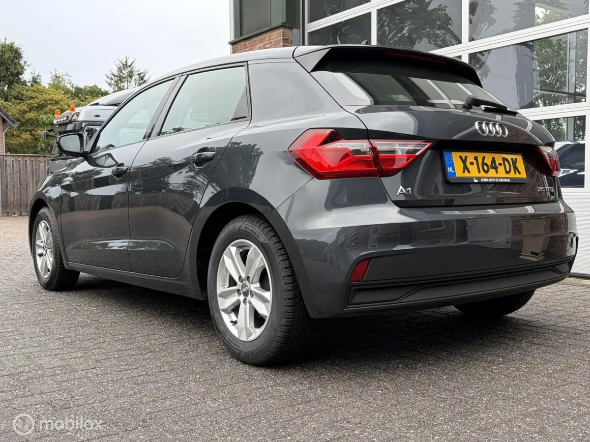 25 TFSI Pro Line|Virtueel Cockpit|Parkeersensoren Voor/Achter|Climatronic