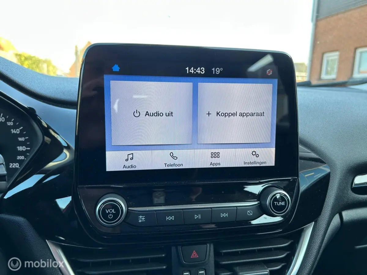 1.0 EcoBoost Connected Apple carplay
