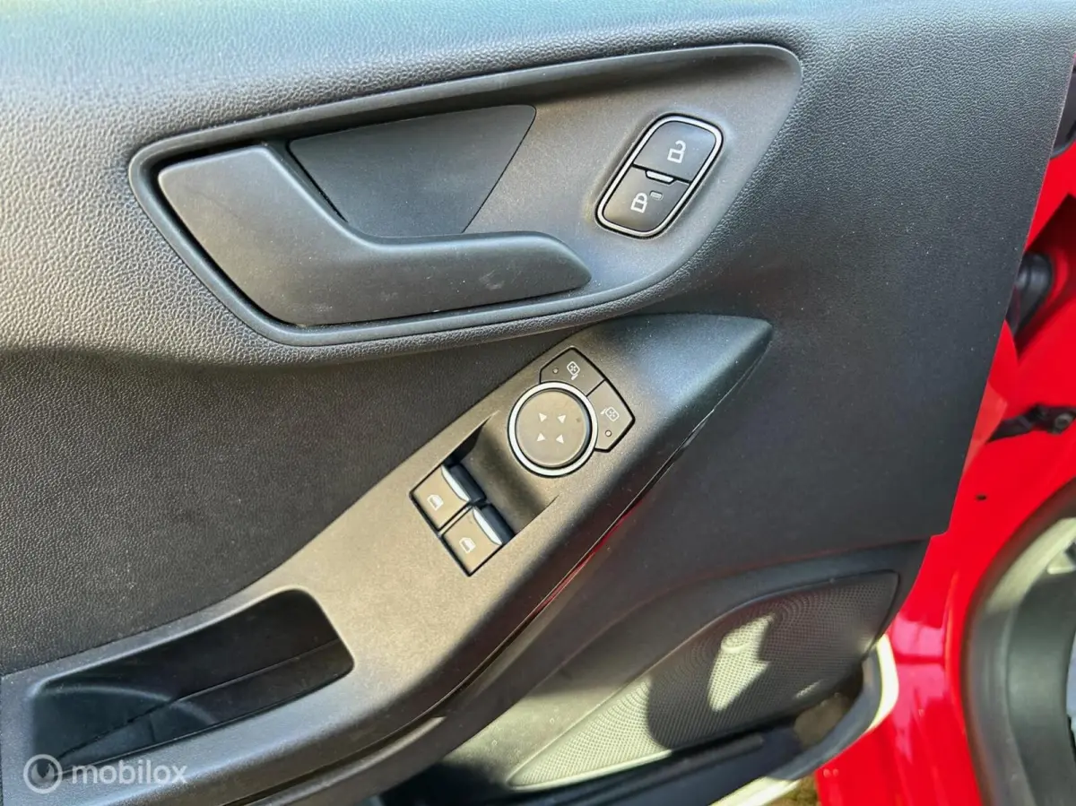 1.0 EcoBoost Connected Apple carplay